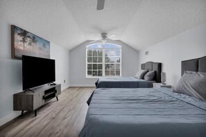 5 bedrooms, WiFi