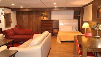 Hansbury Basement | 1 bedroom, desk, laptop workspace, free WiFi