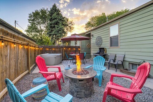 Hot Tub Haven w/ Fire Pit near Downtown!