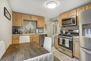 Fridge, microwave, oven, stovetop - Hot Tub Haven w/ Fire Pit near Downtown! (Colorado Springs)