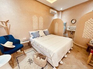 3 bedrooms, iron/ironing board, free WiFi, bed sheets - RIAD 212, a magnificent riad in the heart of the Medina - Marrakech (Marrakech)