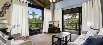 Amazing Ocean View 2BR 2Bath with Modern AC. Beautifully Upgraded. KKSR 9-305