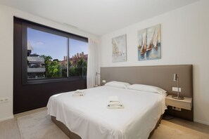 2 多间卧室、熨斗/熨衣板、WiFi、床单