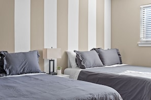 5 bedrooms, iron/ironing board, free WiFi, bed sheets
