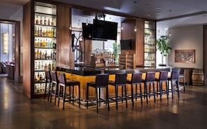 Bar (on property) - Unique Lux Suite, Riverfrt Resort & Spa, Ski in out,Hot tub,Ski Valet,Rm Service (Avon)