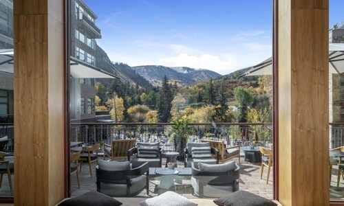 Unique Lux Suite, Riverfrt Resort & Spa, Ski in out,Hot tub,Ski Valet,Rm Service