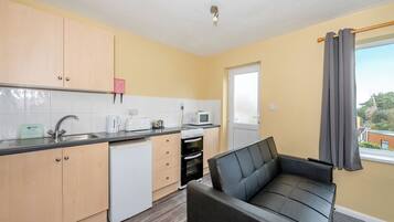 Fridge, oven, stovetop, toaster