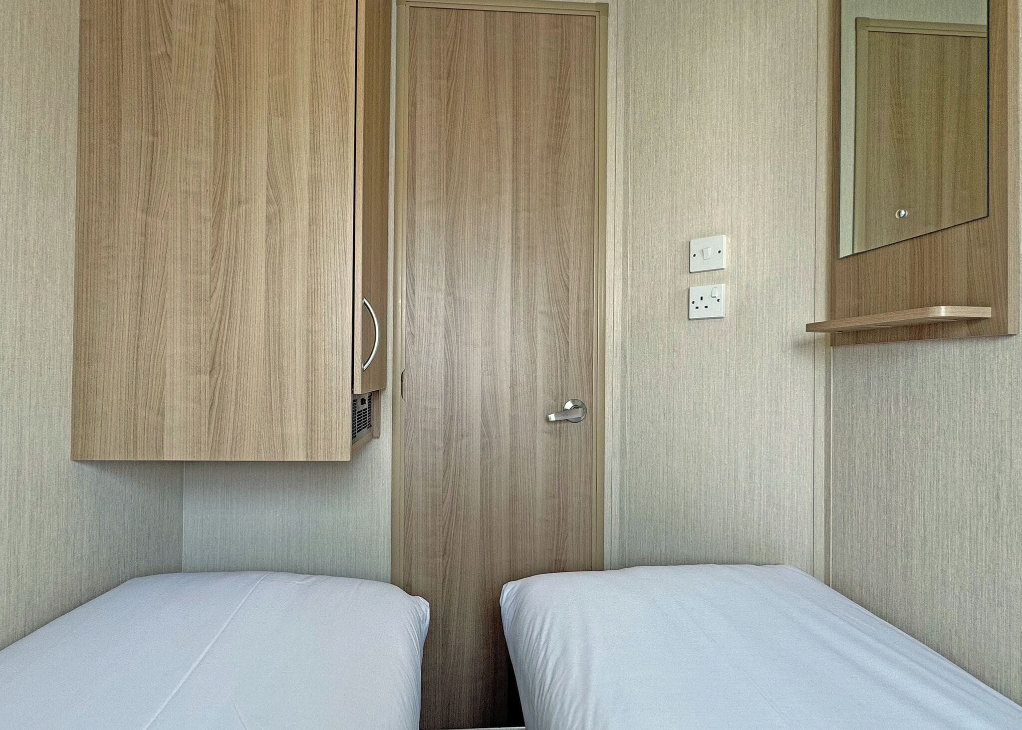 2 bedrooms