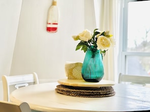 Flat-screen TV - The Loft at Charlotte's Rose (Charlottetown)