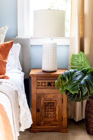 3 bedrooms, desk, iron/ironing board, free WiFi