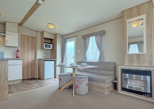 Comfortable caravan with one double and two twin.