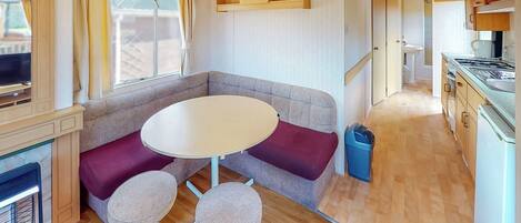 Fridge, oven, stovetop, toaster