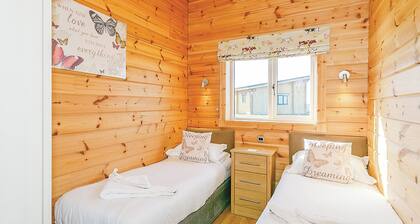 Luxurious and contemporary Finnish log lodge.