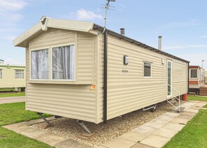 Exterior - Caravan with one double and two twin. (Chapel St Leonards, Skegness)