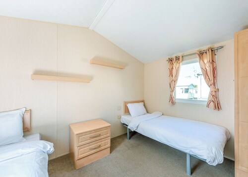 Fontwell Caravan Plus