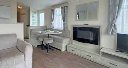 Comfortable caravan with one double and one twin.