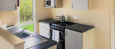 Fridge, oven, stovetop, toaster