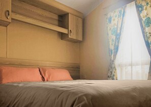 2 bedrooms