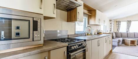 Fridge, oven, stovetop, toaster