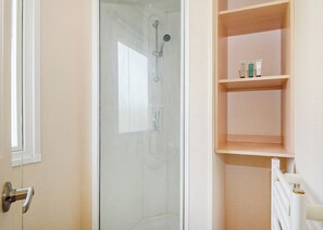 Bathroom - Comfortable 12ft-wide caravan with one double and two twin. (Bognor Regis)