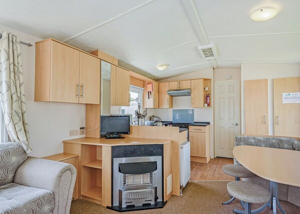 Interior - Comfortable 12ft-wide caravan with one double and two twin. (Bognor Regis)