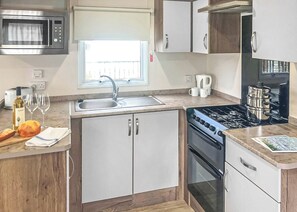 Kühlschrank, Ofen, Herdplatte, Toaster