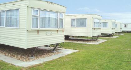 Caravan with one double and one twin.