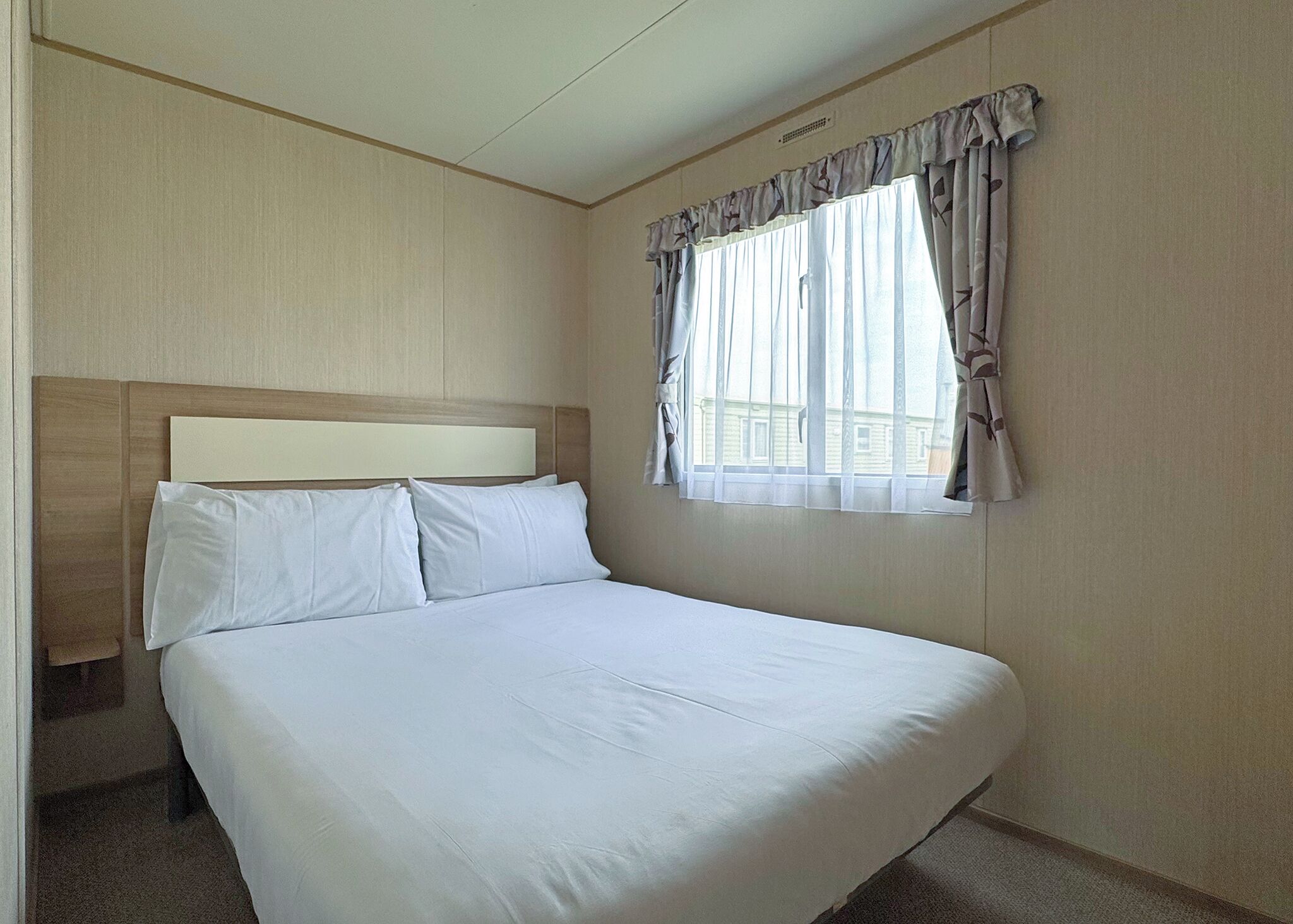 2 bedrooms