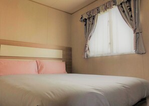 2 bedrooms