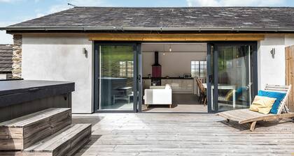 Ash Cottage is a newly renovated, two-storey cottage.