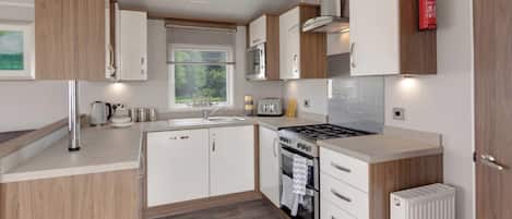 Fridge, oven, stovetop, toaster