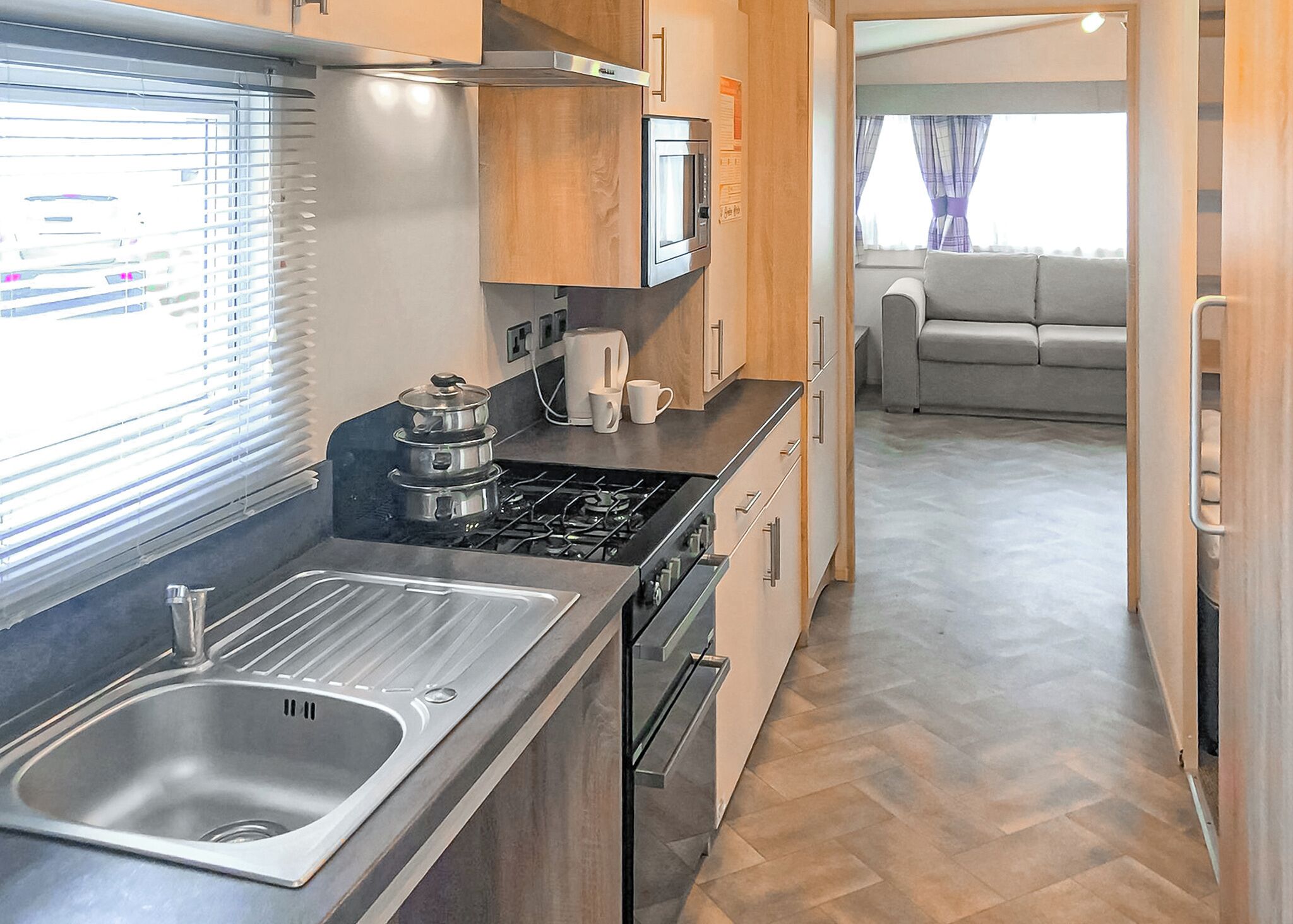 Fridge, oven, stovetop, toaster