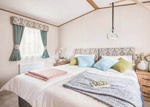 2 bedrooms