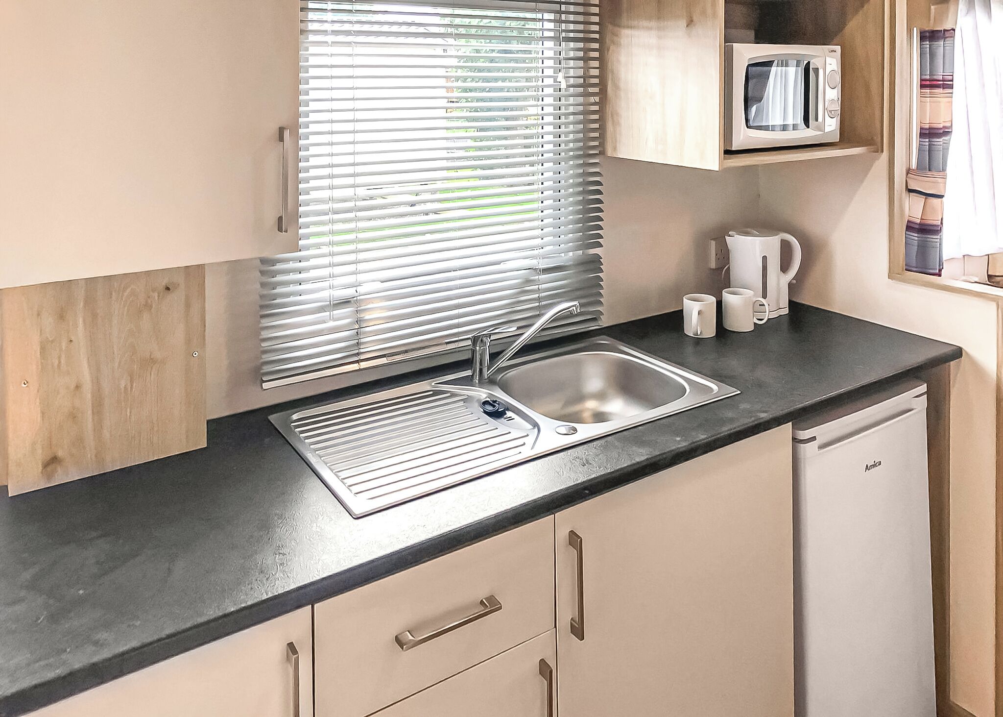 Fridge, oven, stovetop, toaster