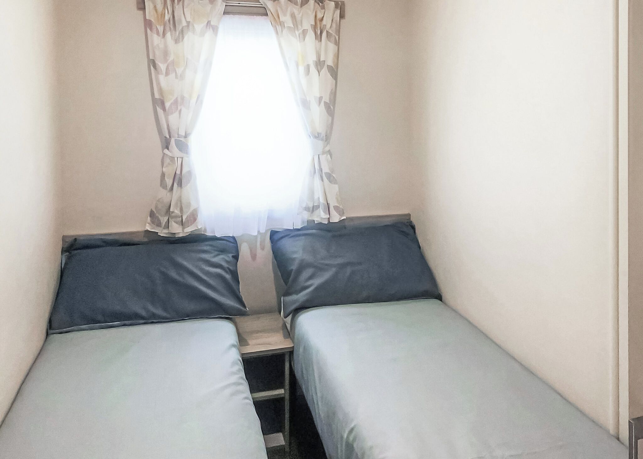 2 bedrooms