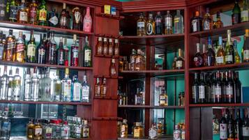 Bar (en la propiedad)