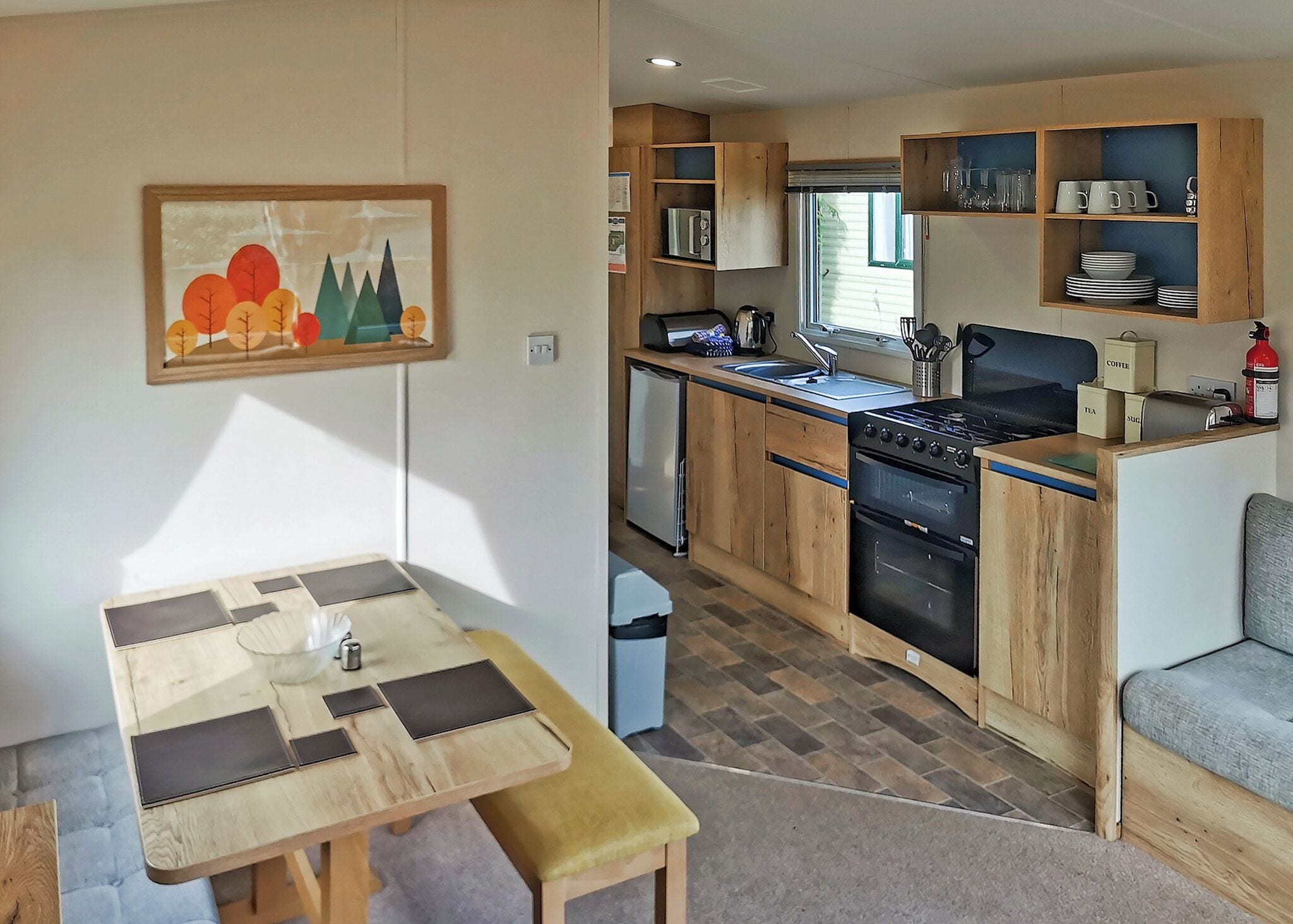 Fridge, oven, stovetop, toaster