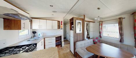 Frigorífic, forn, placa de cuina i torradora