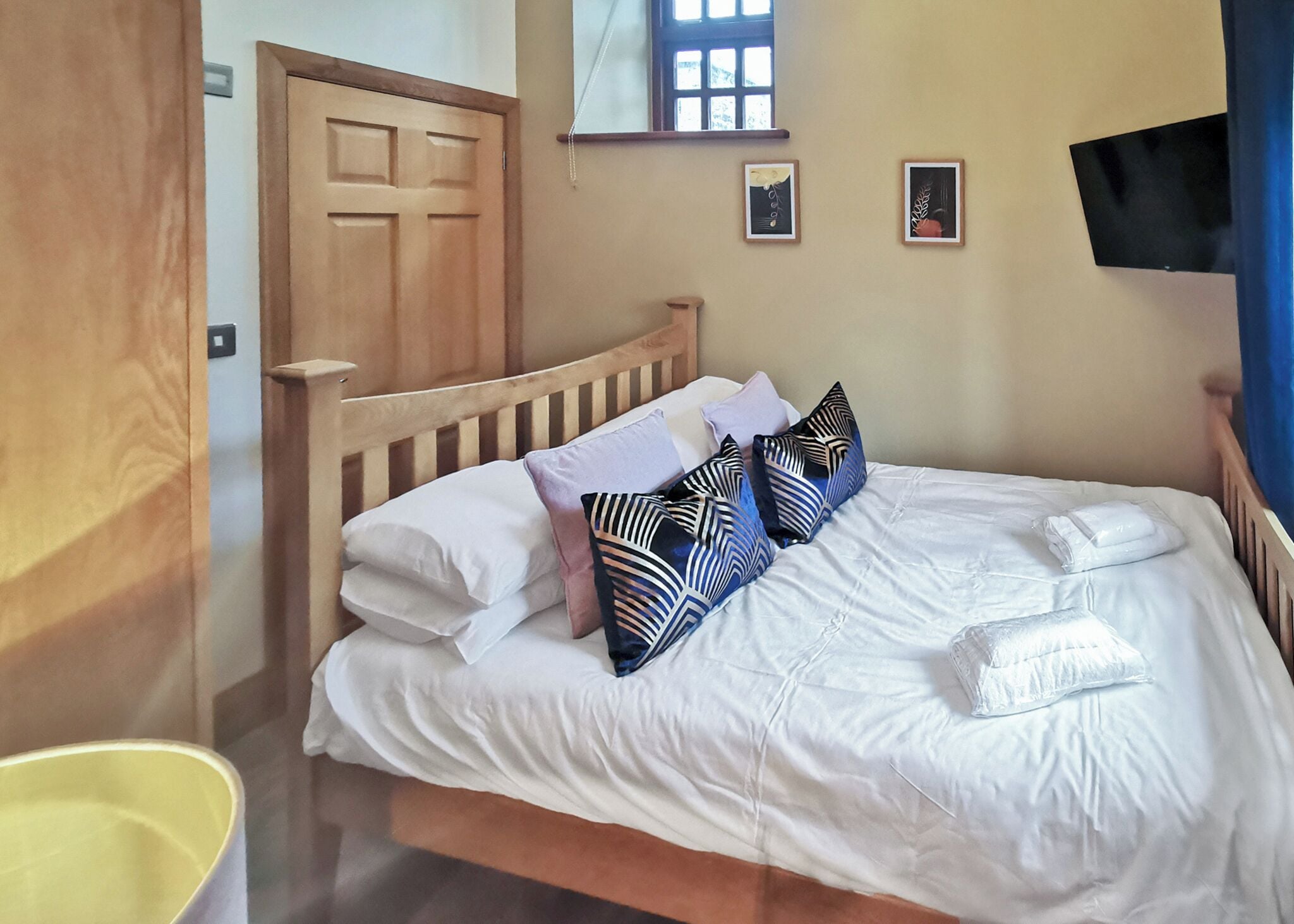 2 bedrooms, free WiFi