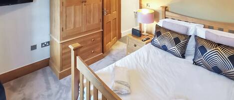 2 bedrooms, free WiFi