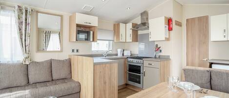 Fridge, oven, stovetop, toaster