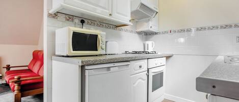 Fridge, oven, stovetop, toaster