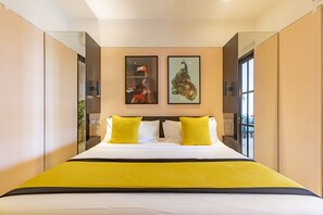 Comfort Villa | In-room safe, desk, laptop workspace, iron/ironing board - Villa Caorrun (Canggu)