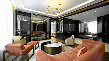 Executive Double Room | Minibar, in-room safe, desk, laptop workspace