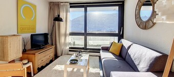 Spacious ski-in/ski-out apt · 6 pers · South balcony