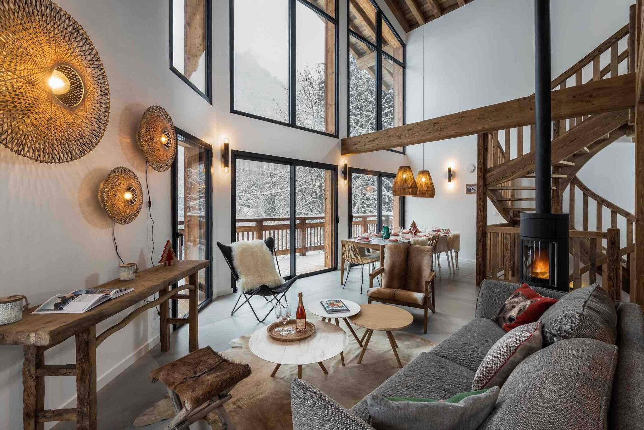 Télévision, cheminée, lecteur de DVD