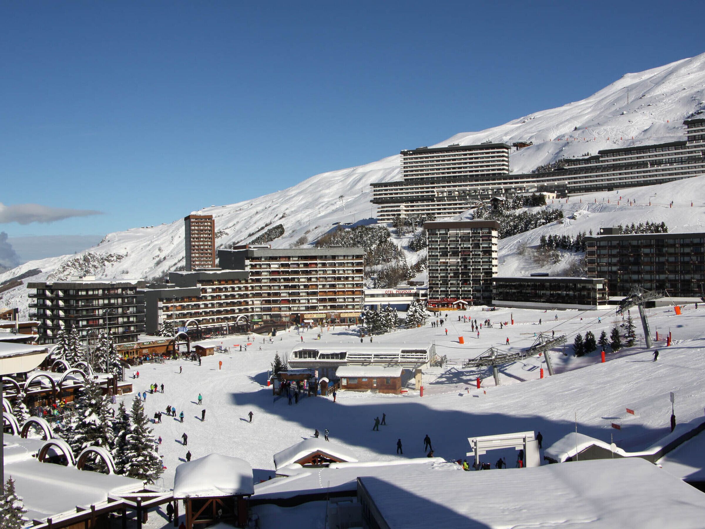 Snow and ski sports