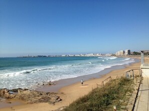 Beach - Beautiful 4-Room House, Garden, WIFI, Parking, Near Station at Sables d'Olonne (Les Sables-d'Olonne)