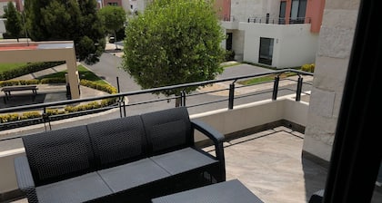 Beautiful 3BR townhouse with on-premises parking