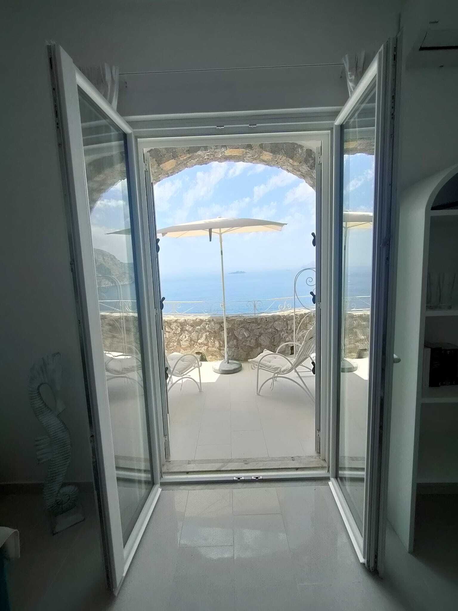 Panoramic-Villa | Wohnbereich | Flachbildfernseher